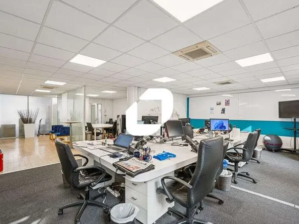 A louer Bureaux 195m² Neuilly sur seine