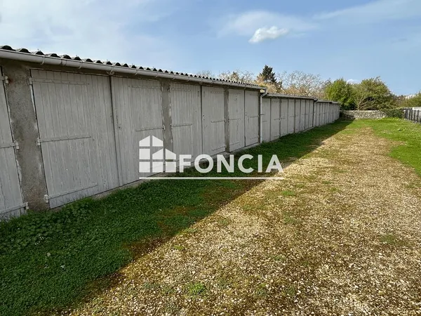 Stationnement Location Poitiers   60€