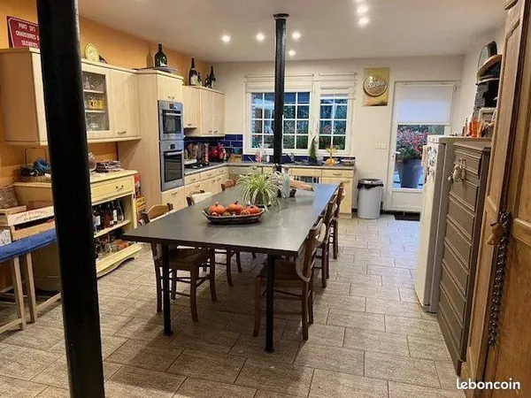 Propriété 12 pièces 250 m²