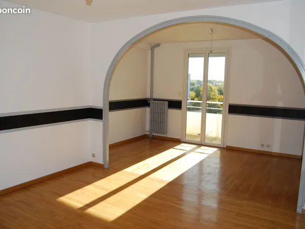 Appartement T4 quartier Lorient à Rennes en bon état