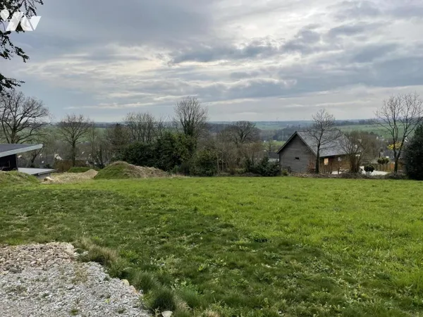 Terrain 1876 m²