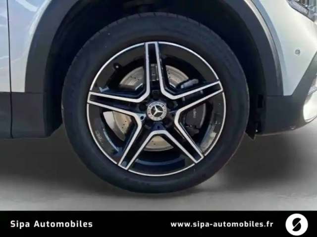 Mercedes Glb 220 d 8g-dct 4matic — photo 24