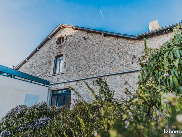 Murs commerciaux 600 m² DINAN