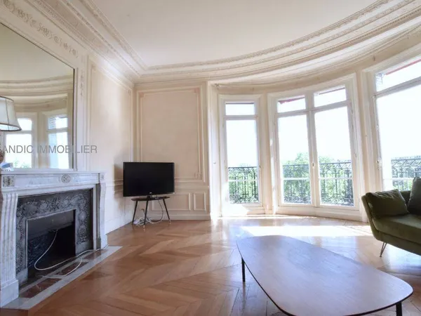Appartement 5 pièces 150 m²