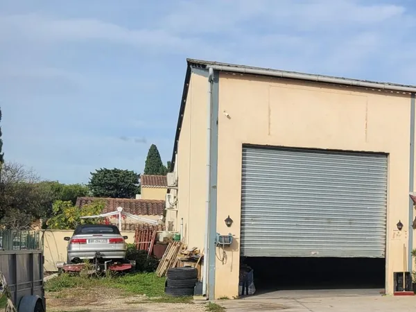 Local bureaux 428 m²