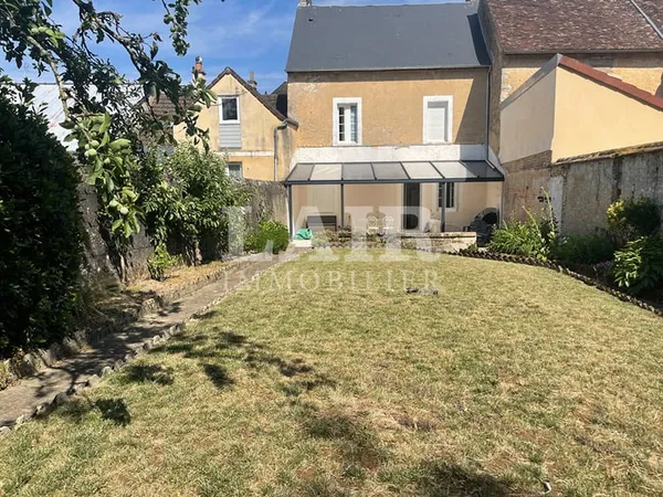 Maison de ville à vendre, clef en main, à Mamers, réf B15051