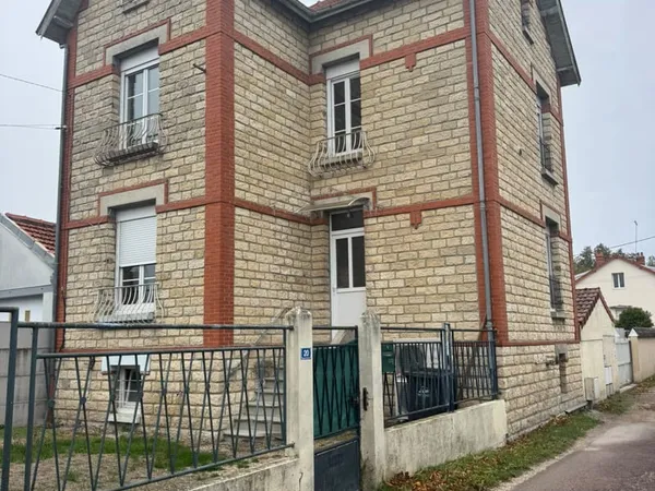 Maison 5 pièces 105 m²