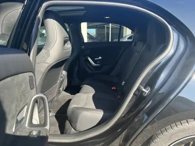 Mercedes Classe A 200 d amg line — photo 14