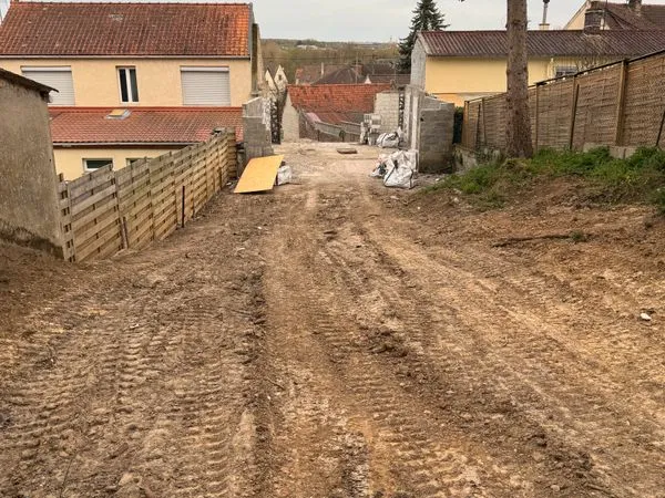 Terrain à Pont de Metz, libre constructeur, 330 m²
