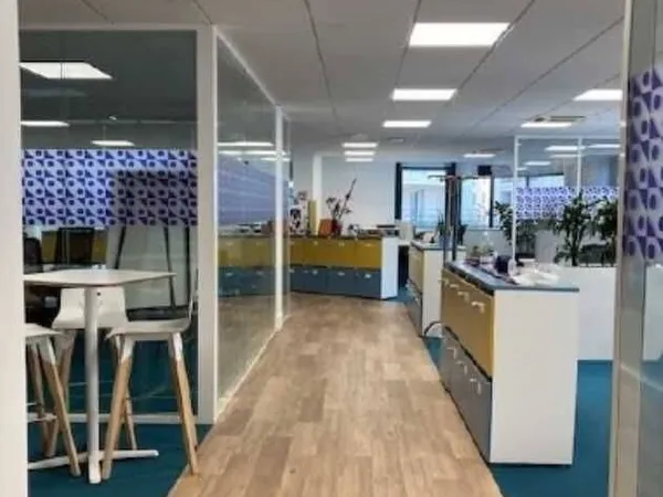 Bureaux 640 m²