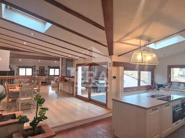 Maison 5 pièces 174 m²