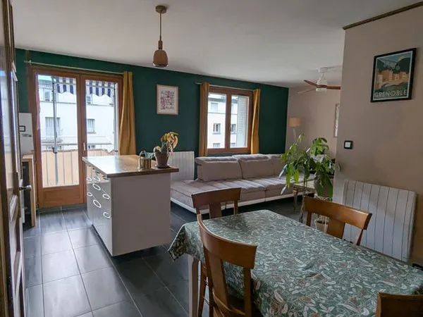 Appartement 3 pièces 67 m² - quartier Mutualiste - lumineux et traversant