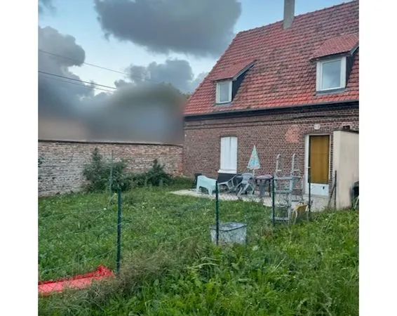MAISON EN BRIQUES mitoyenne 78 m2 (
