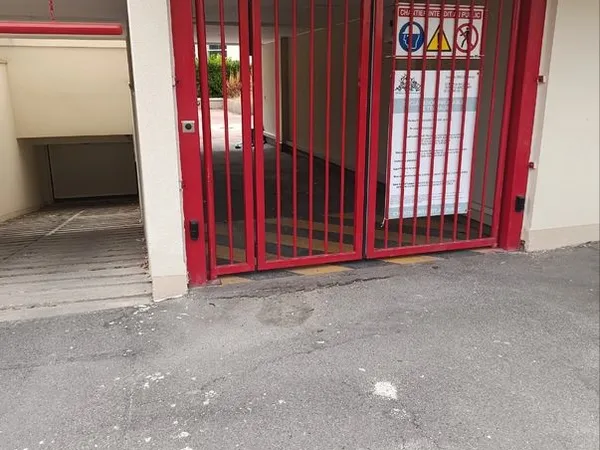 Place de Parking bien située