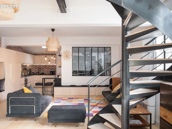 Maison familiale atypique à Aubervilliers