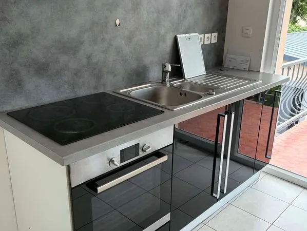 F1 de 38 m² avec terrasse, cave et 2 places de parking - Vandoeuvre-lès-Nancy