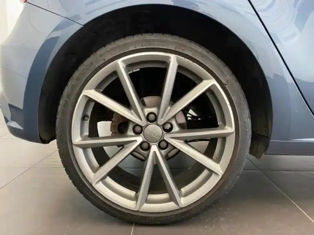Audi A1 sportback 25 tfsi 95ch business line — photo 11