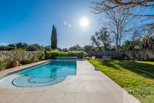 Mas provençal 9 pièces 500 m²