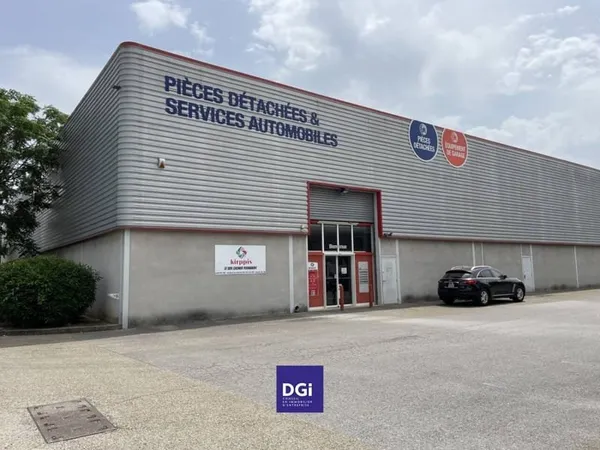 Local d'activité 400 m²