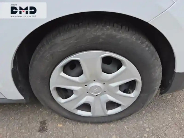 Ford Transit Courier 1.5 tdci 100ch stop&amp;start trend business — photo 13