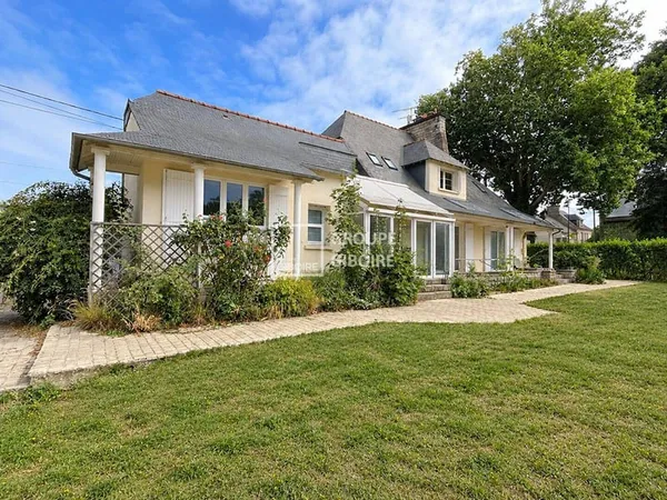 Maison 7 pièces 211 m²