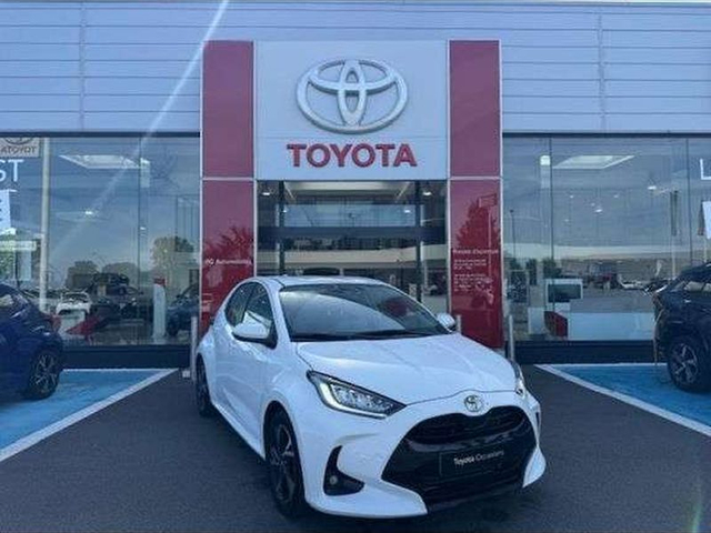 Toyota YARIS Toyota Yaris 116h Design 5p MC24
