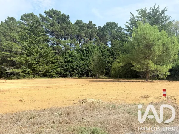 Terrain en individuel 853 m²