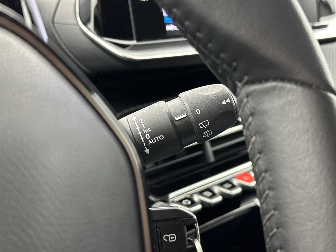 Peugeot 2008 puretech 100 s&s bvm6 style — photo 22