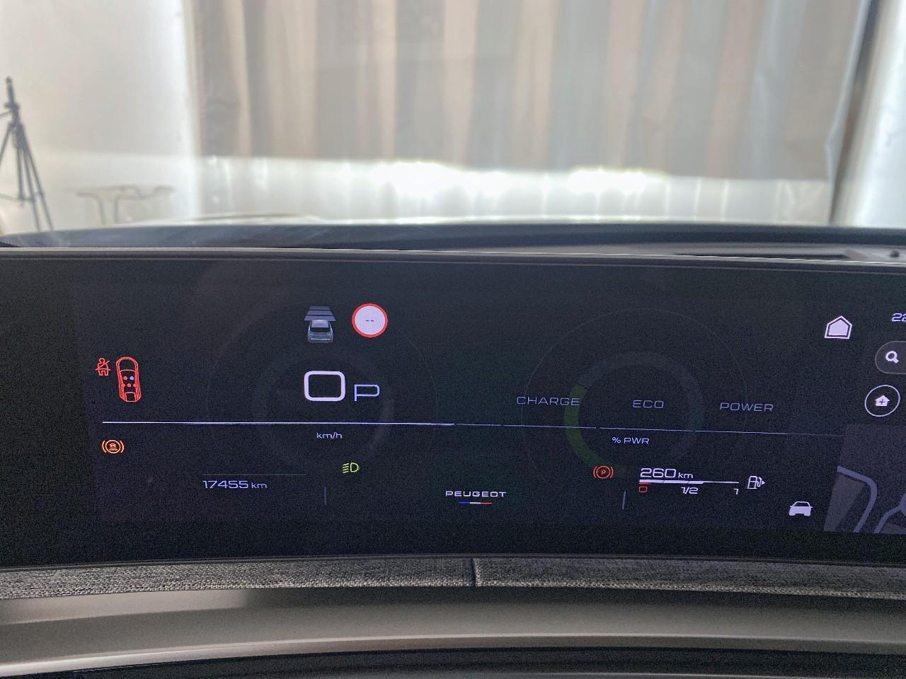 Peugeot 3008 hybrid 145 e-dcs6 gt — photo 13