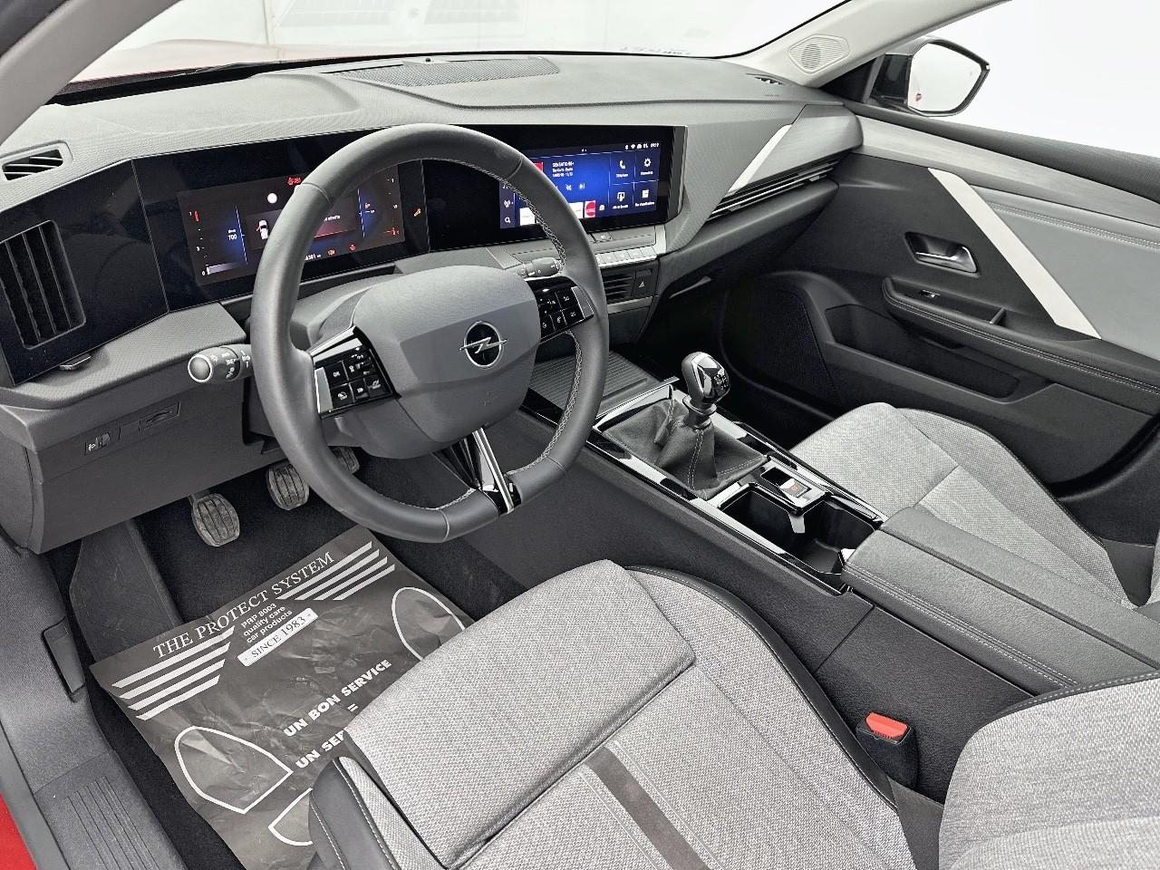Opel Astra 1.2 turbo 130 ch bvm6 elegance — photo 9