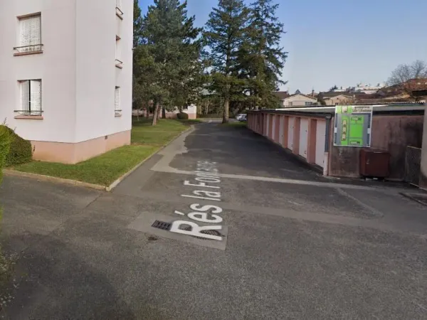 Parking 14 m²