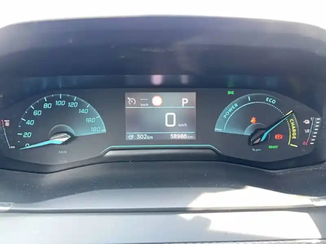 Peugeot 208 electrique 50 kwh 136ch — photo 4
