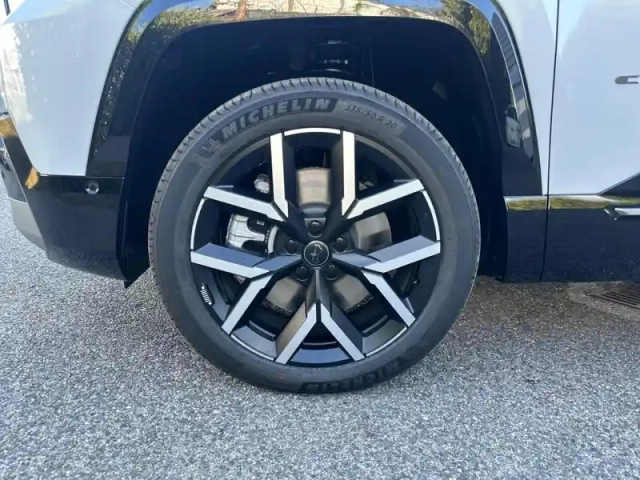 Jeep Compass 1.6 turbo t4 225ch e-hybrid plug-in first edition bvr7 — photo 11
