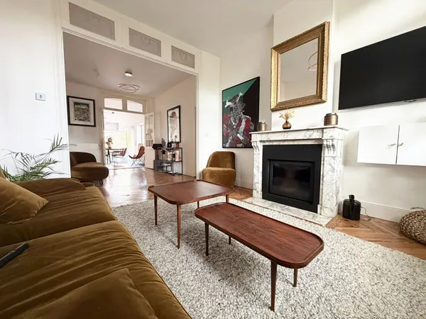 Maison 8 pièces 160 m²