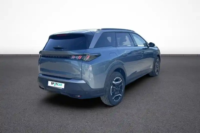 Peugeot 5008 plug-in hybrid 225 ch e-dcs7 — photo 6