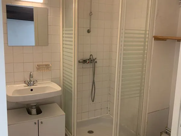 Studio 18m2 quartier CHU