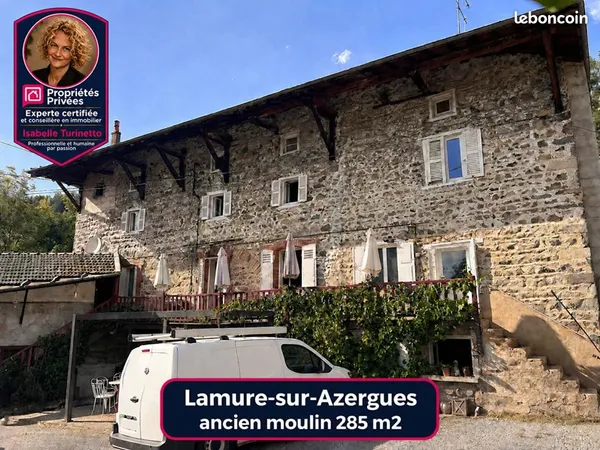Maison 9 pièces 285 m²