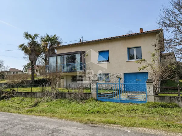 Maison 3 pièces avec hangar et deux appartements à vendre à 2 minutes de Ribérac - Opportunité d'inv
