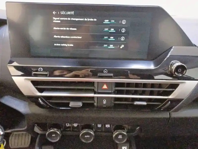 Citroën C4 hybride 100 e-dcs6 — photo 22