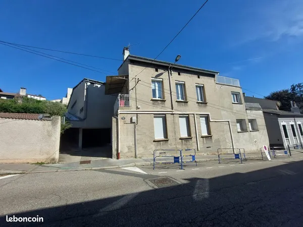 Immeuble de rapport 215 m²