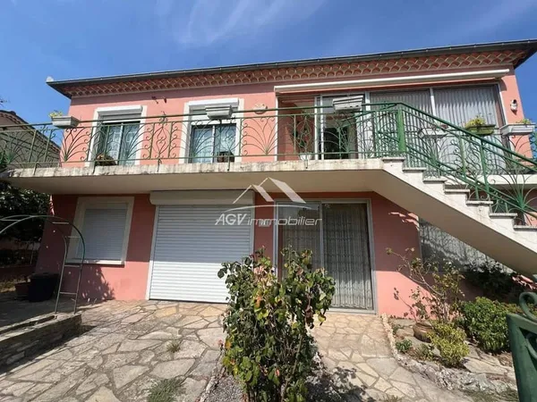 Maison 7 pièces 136 m²