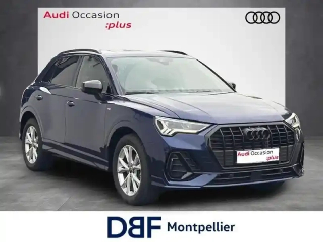 Audi Q3 35 tfsi 150 ch s tronic 7 s line plus — photo 17