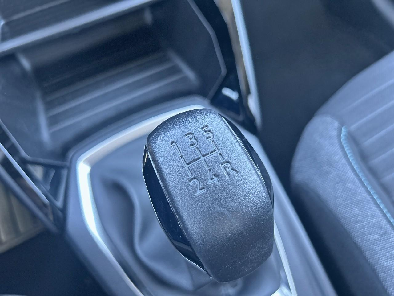 Peugeot 208 1.2 puretech 75ch s&s style — photo 17