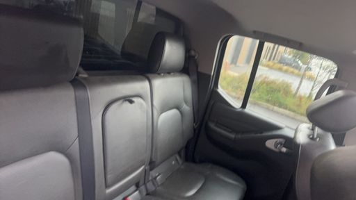 Nissan Navara 2.5 dCi 190 4WD - Double Cabine Xe – 2015 – 124880 km – Diesel – Boîte Manuelle — photo 30