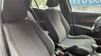 Peugeot 2008 1.2 PureTech 100ch S&S Style — photo 25