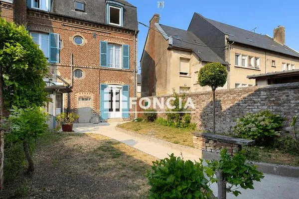 Maison 8 pièces 153 m²