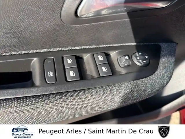Peugeot 208 electrique 50 kwh 136ch — photo 12