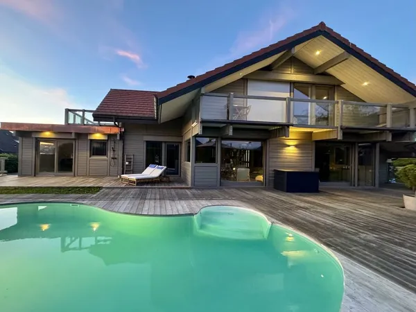 Villaz - maison dunoyer contemporaine de 188 m² | 5 chambres | piscine | vue montagnes