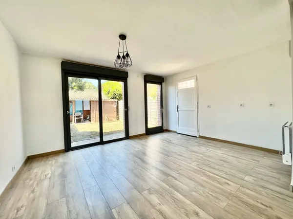 SAINT-ANDRE-LEZ-LILLE - Maison de lotissement semi-individu