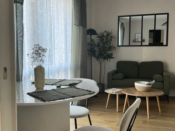 🏡 Studio meublé avec parking - Vannes - Disponible de septembre à fin juin